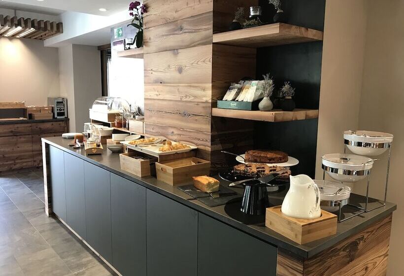 酒店 Dolomeet Boutique