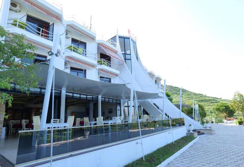 בית מלון כפרי Edva Resort