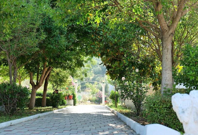 בית מלון כפרי Edva Resort