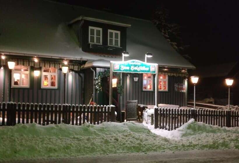 호텔 Garni Und Gaststätte Zum Holzfäller