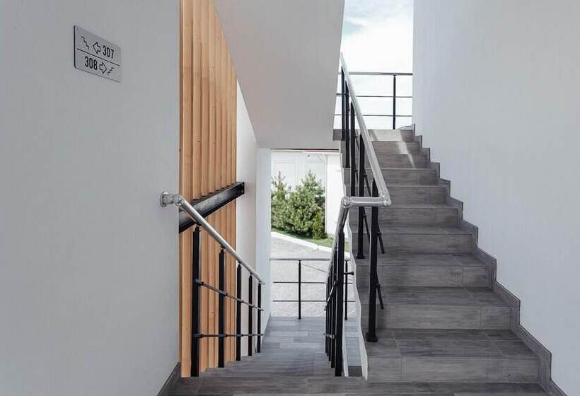 هتل Goodzone Club