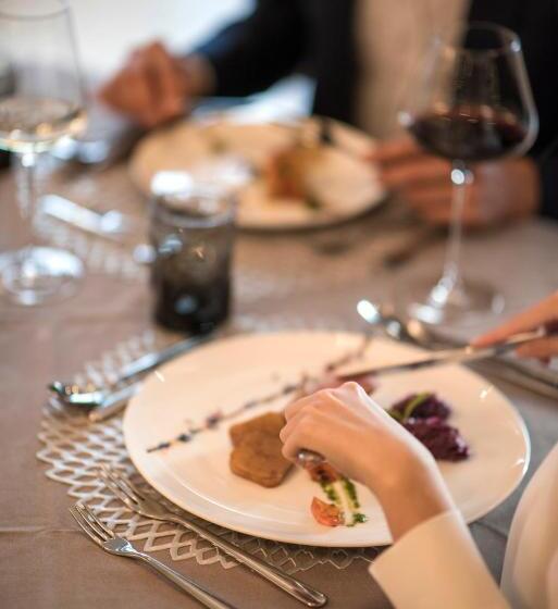 酒店 Josef Mountain Resort