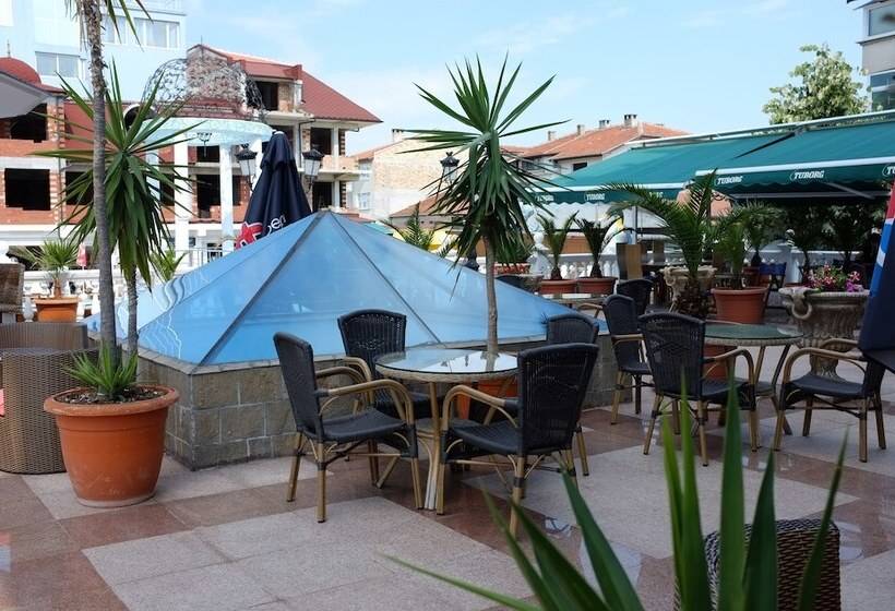 בית מלון כפרי Kiten Beach