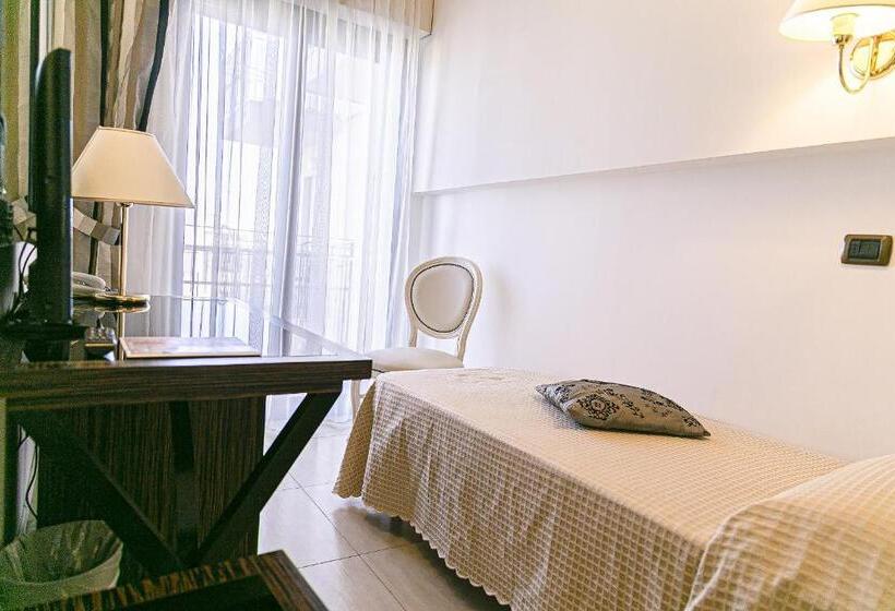 ホテル Metropolitan