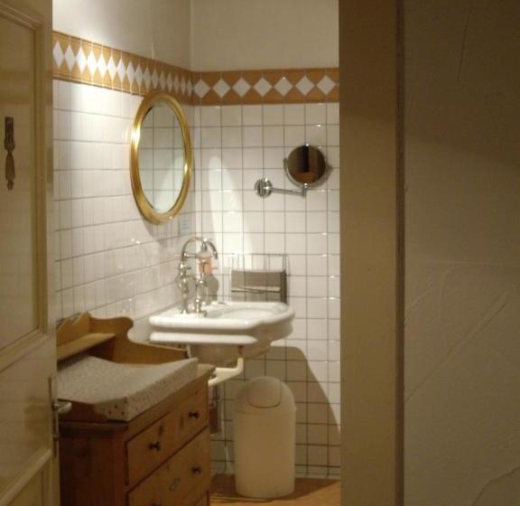 בית מלון כפרי Piz Mitgel