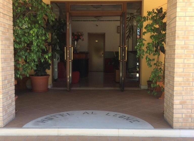 בית מלון כפרי Pizzeria Ristorante Al Leone