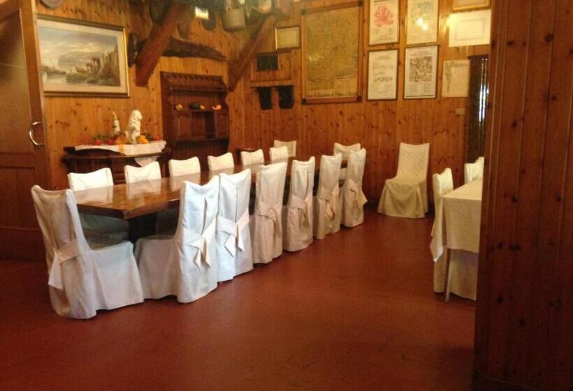 בית מלון כפרי Pizzeria Ristorante Al Leone