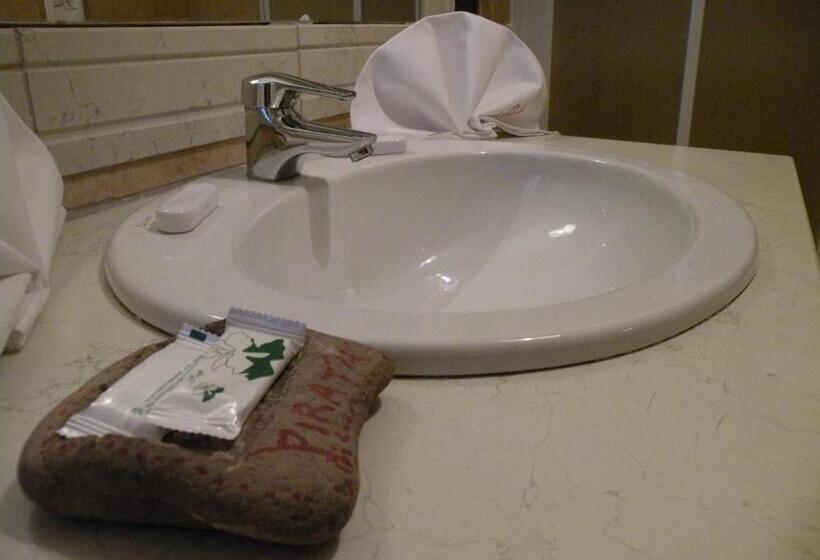 فندق Ristorante Il Pirata