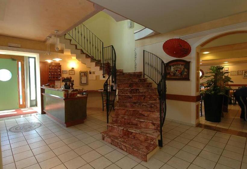 فندق Ristorante Il Pirata