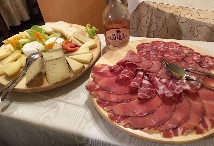 فندق Ristorante Villa Pegaso