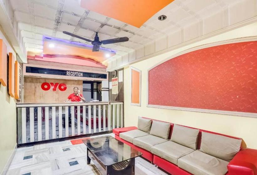 בית מלון כפרי Sai Priyanka Comfort Inn