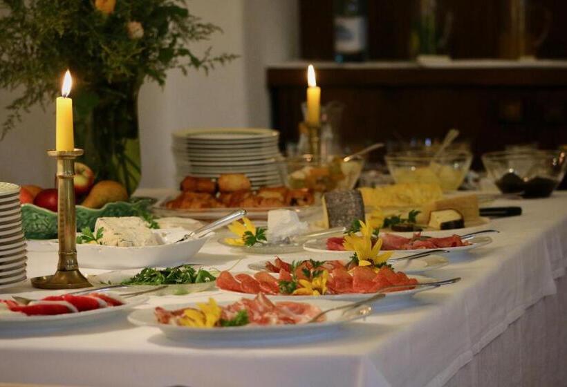 בית מלון כפרי Schloss Englar