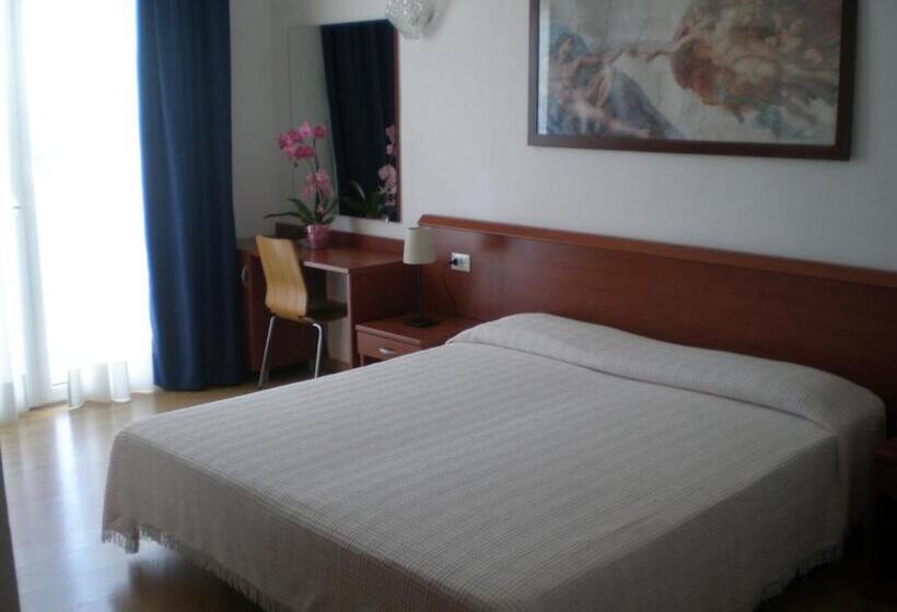 호텔 Silva Frontemare