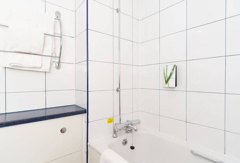 The Magnum Hotel Sunderland, Surehotel Collection By Best Western