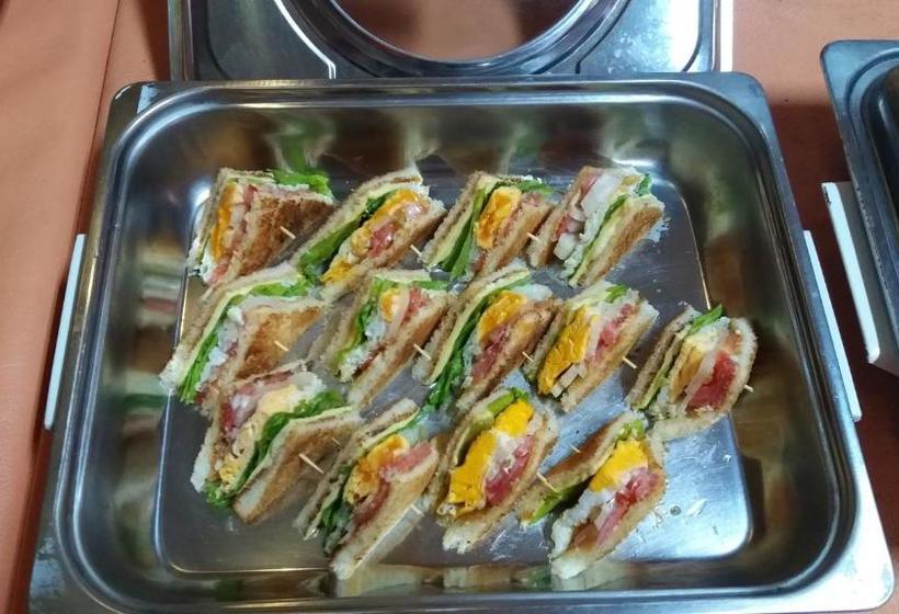 فندق Sunshine Inn Resort Khaolak