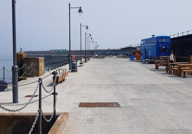 בית מלון כפרי The Wycliffe