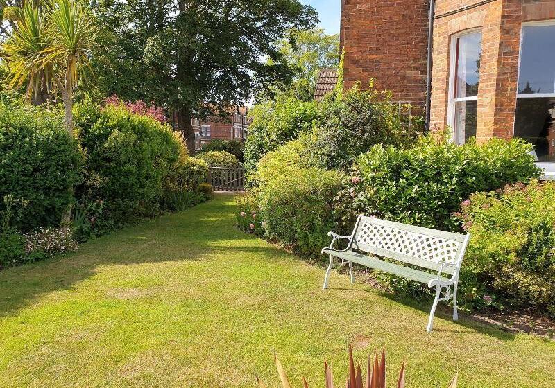 בית מלון כפרי The Wycliffe