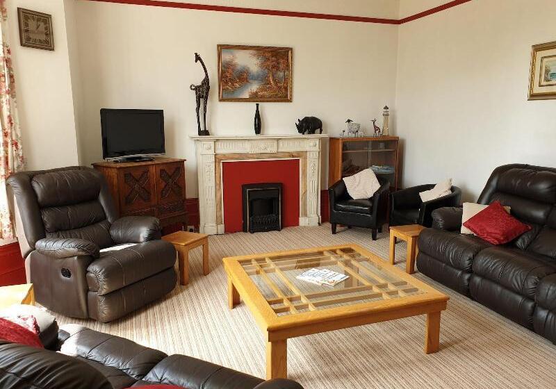 בית מלון כפרי The Wycliffe