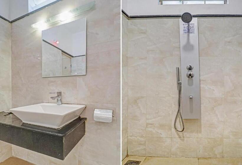 ホテル Treebo Komfort Suites, 3 Km From Mysore Palace