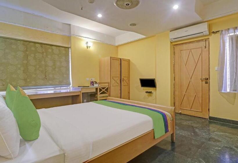 ホテル Treebo Komfort Suites, 3 Km From Mysore Palace