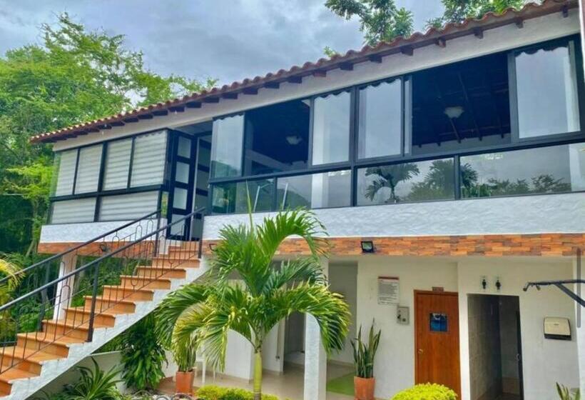 هتل Verano Resort San Gil