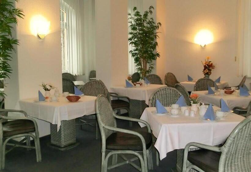 호텔 Villa Strandrose