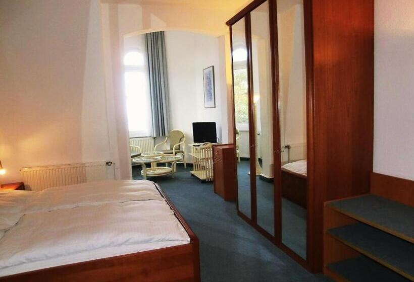 호텔 Villa Strandrose