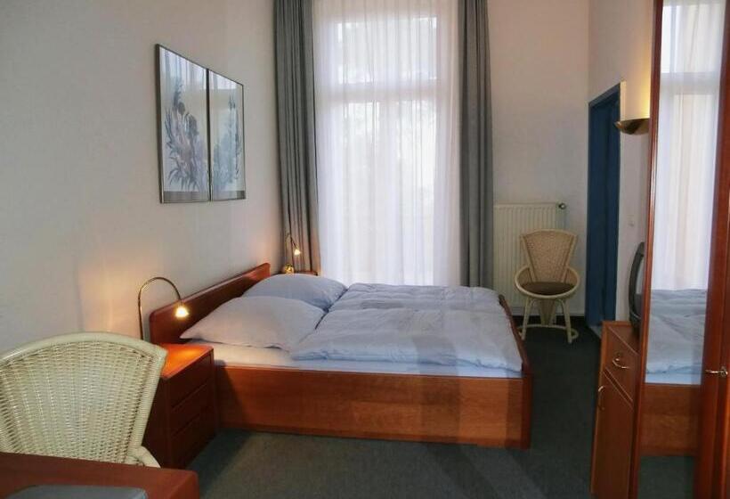 호텔 Villa Strandrose