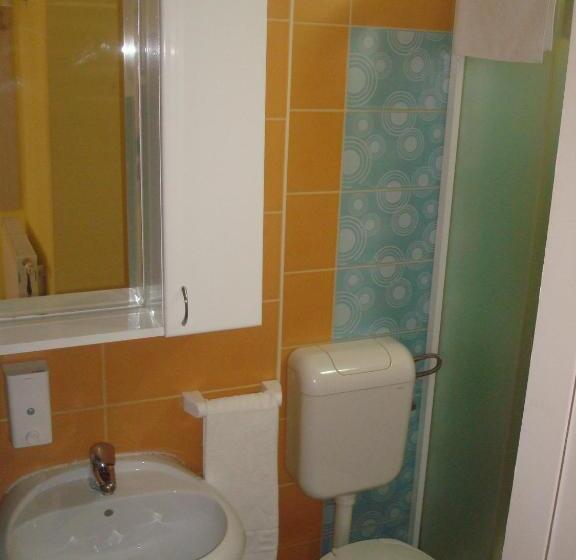 Linda Bed And Breakfast