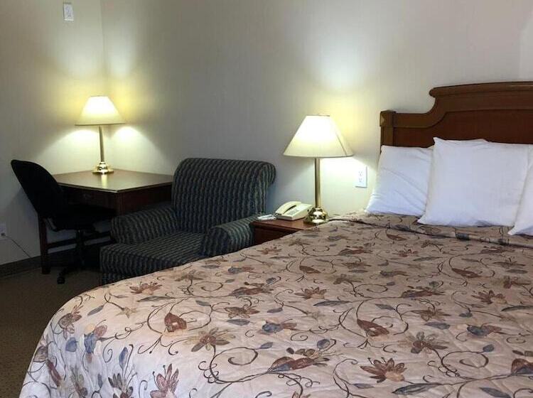 فندق على الطريق Royal Napanee Inn