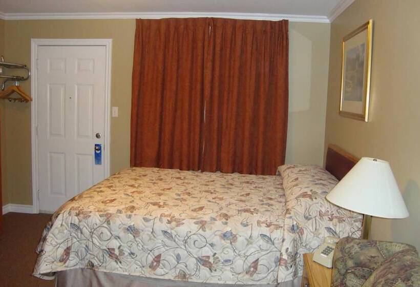 فندق على الطريق Royal Napanee Inn
