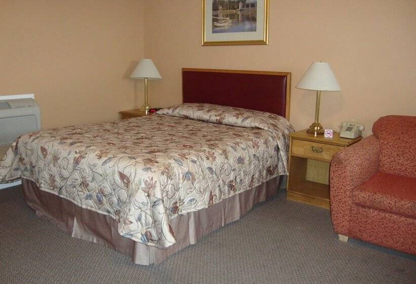 فندق على الطريق Royal Napanee Inn