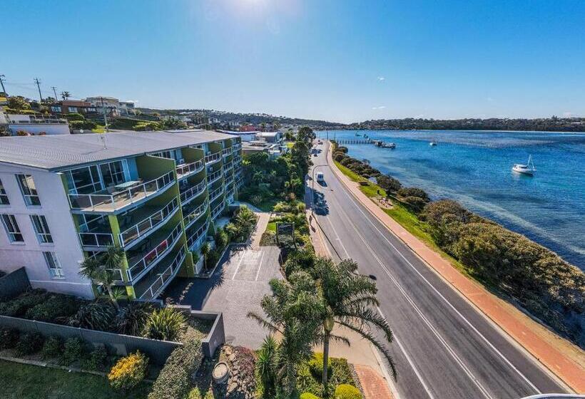 אתר נופש Albacore Apartments