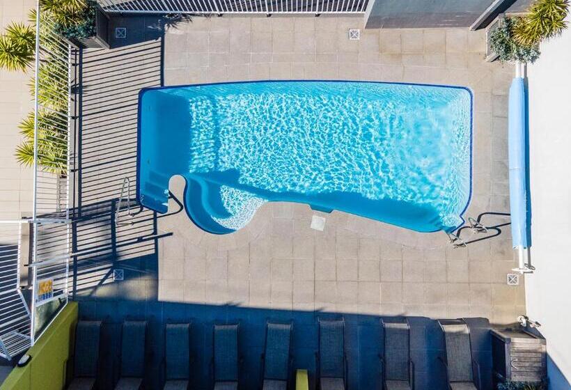 אתר נופש Albacore Apartments