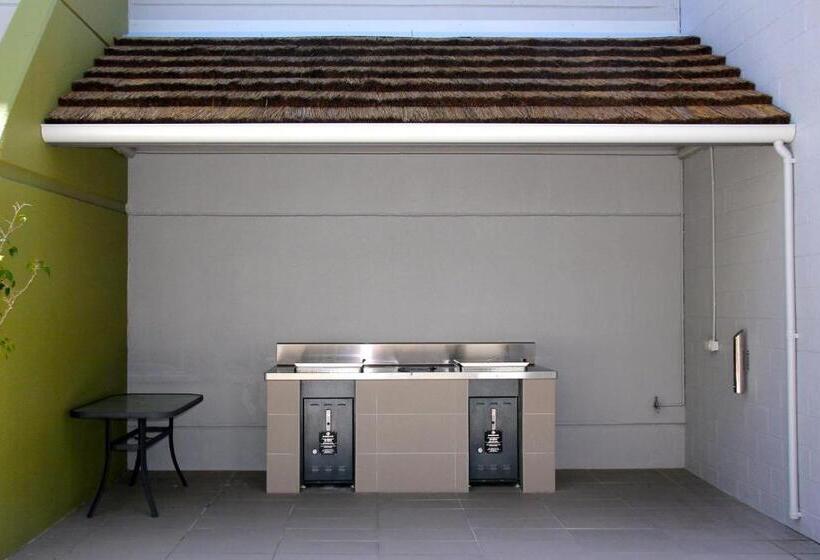 אתר נופש Albacore Apartments