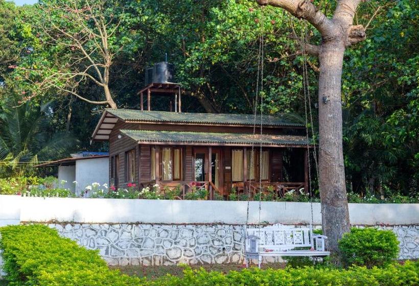 Saffronstays Little Paradise, Murud