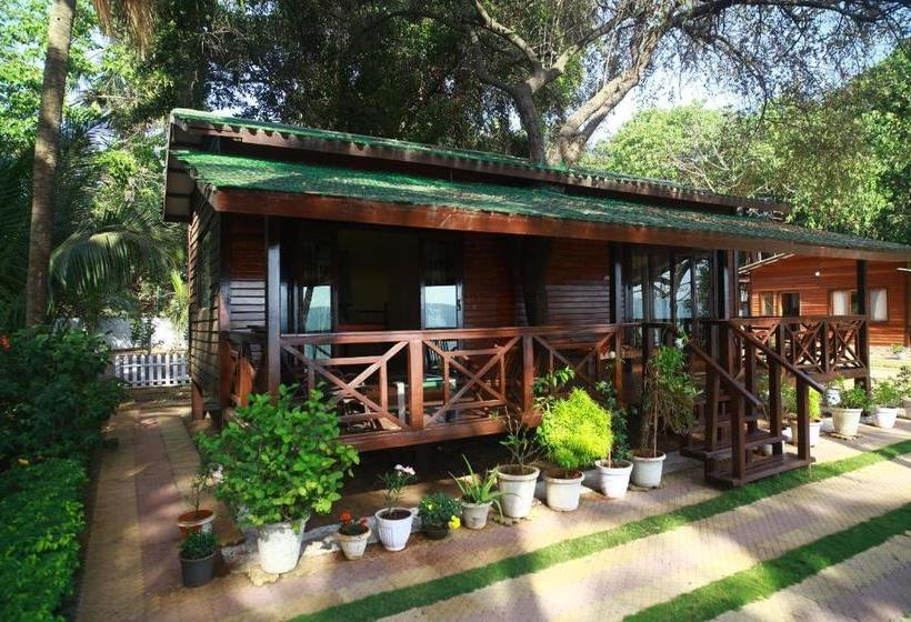 Saffronstays Little Paradise, Murud