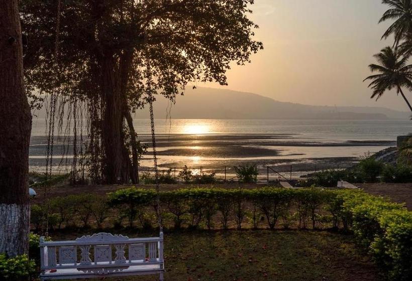 Saffronstays Little Paradise, Murud