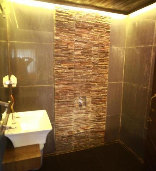 Saffronstays Little Paradise, Murud