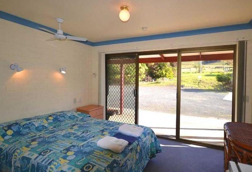 Skenes Creek Lodge Motel And Restaurant