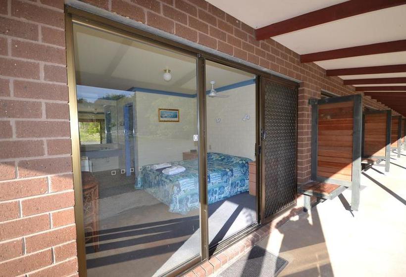 Skenes Creek Lodge Motel And Restaurant