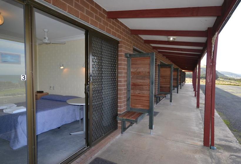 Skenes Creek Lodge Motel And Restaurant