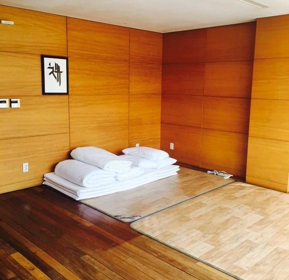 Albergue Guesthouse Jijihyang