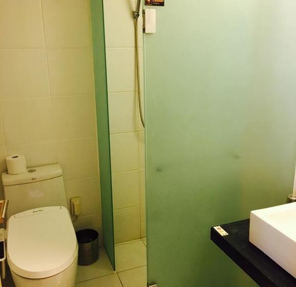 הוסטל Guesthouse Jijihyang