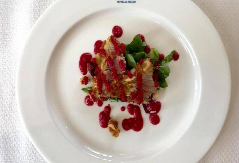 Almaluna Hotel & Resort