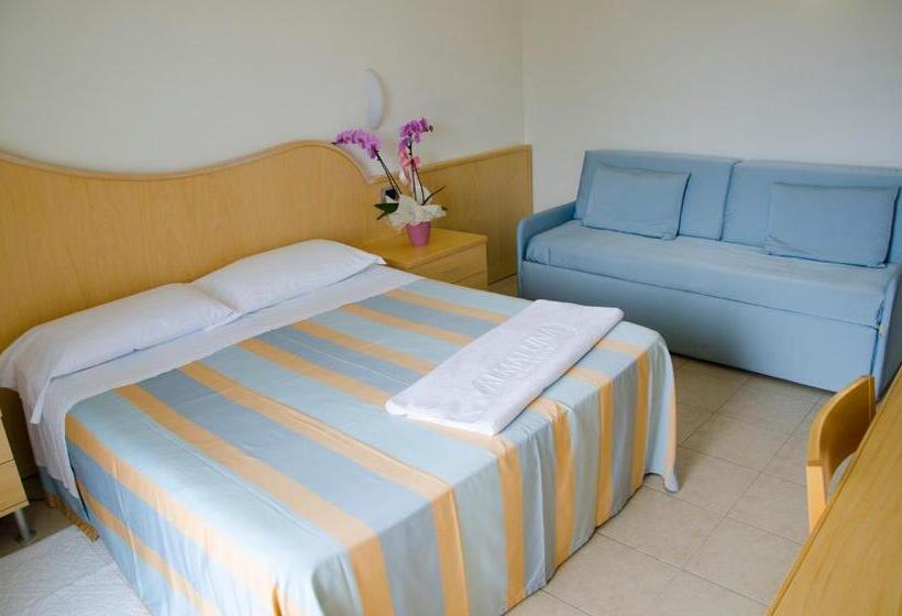 Almaluna Hotel & Resort