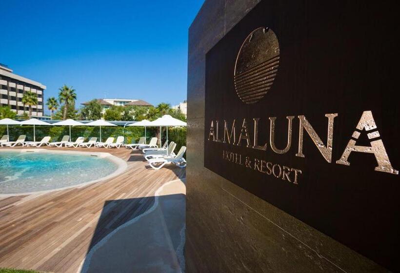 Almaluna Hotel & Resort