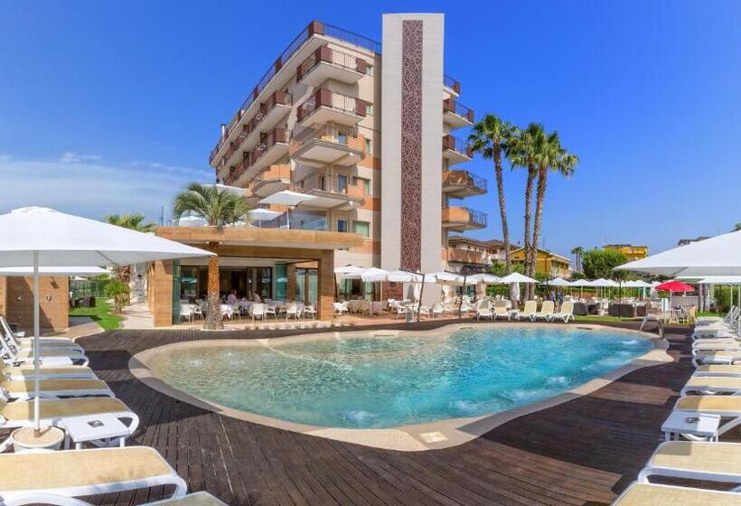 Almaluna Hotel & Resort