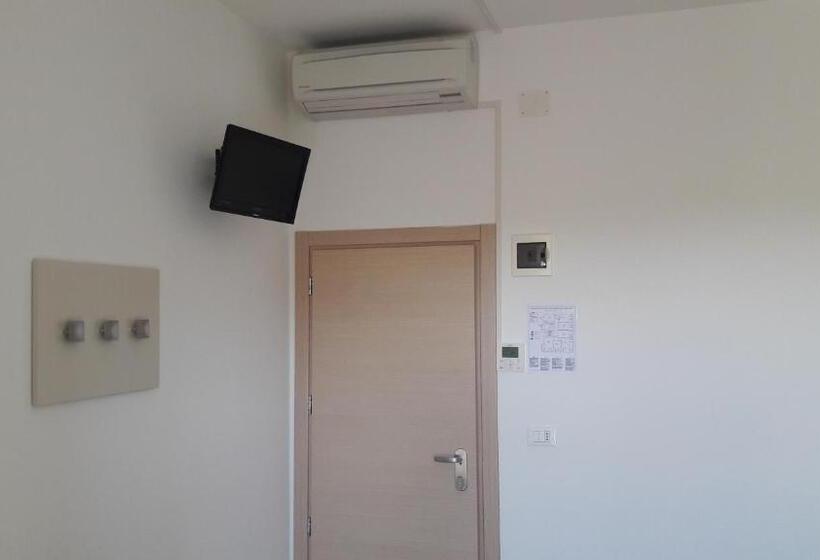 B&b   Meuble    Hotel  Cordiale