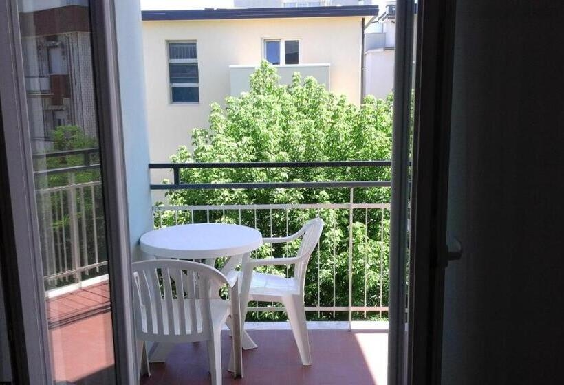 B&b   Meuble    Hotel  Cordiale